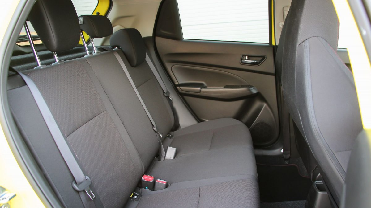 SUZUKI SWIFT