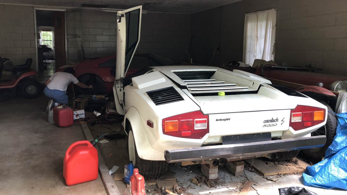 LAMBORGHINI COUNTACH