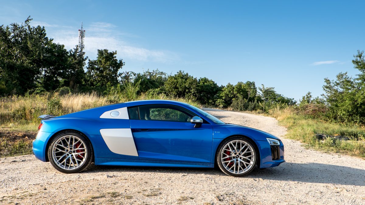 AUDI R8