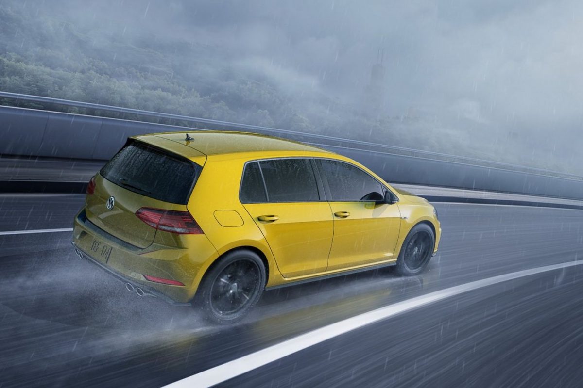 VOLKSWAGEN GOLF