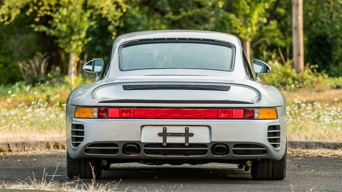 PORSCHE 959