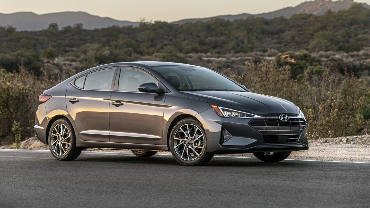HYUNDAI ELANTRA