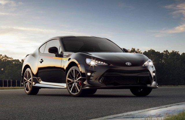 Optikai tuning csomaggal jön az új GT86