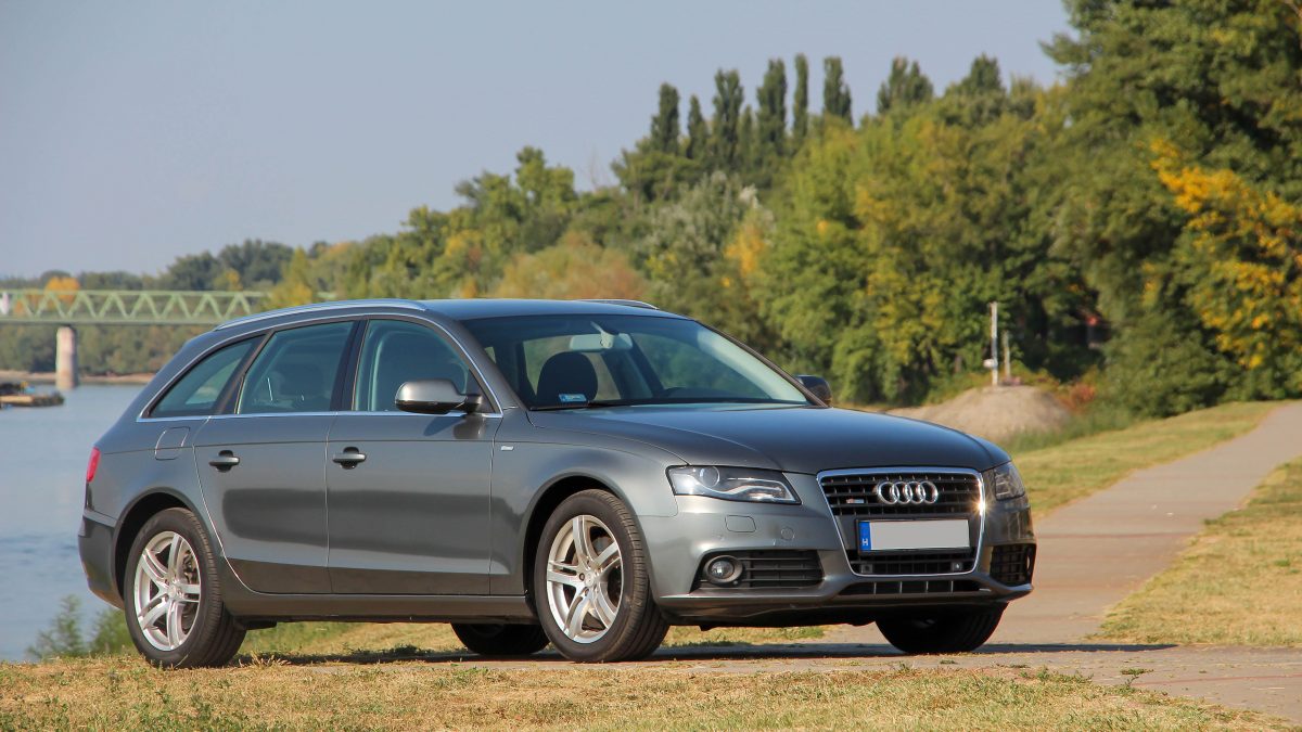 AUDI A4
