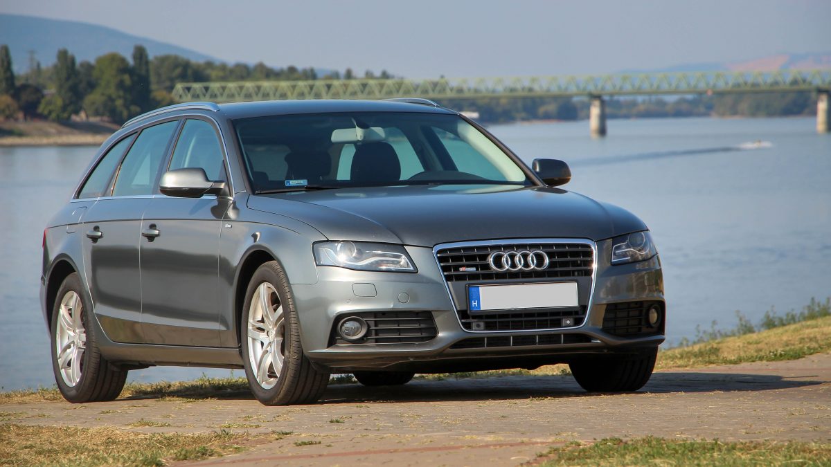 AUDI A4