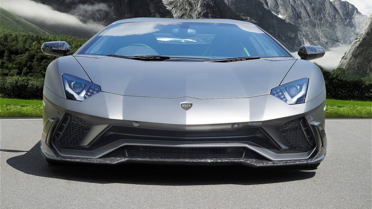 LAMBORGHINI AVENTADOR