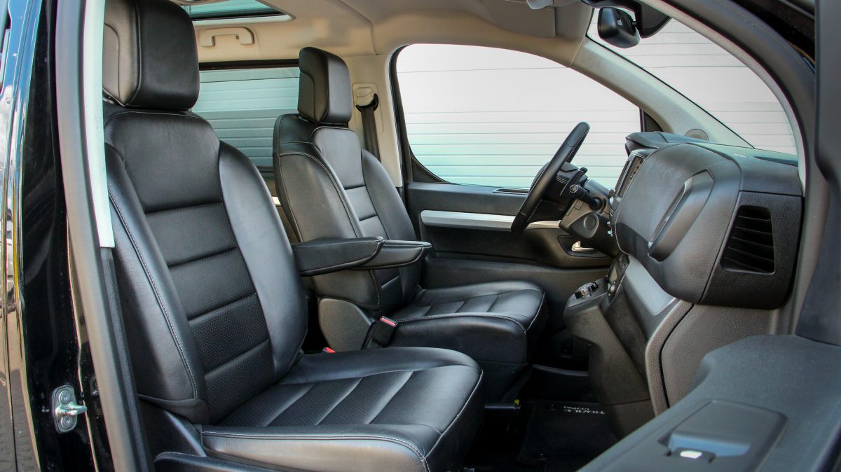 TOYOTA PROACE