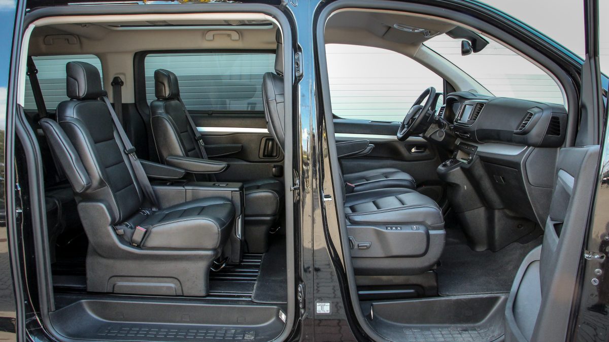 TOYOTA PROACE