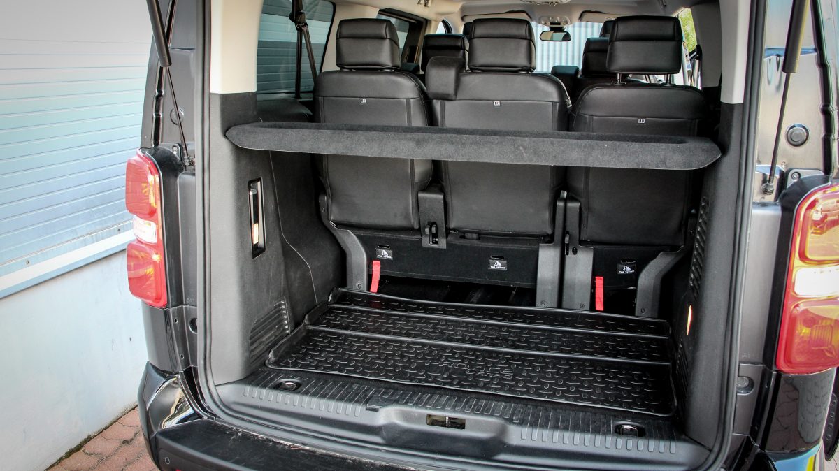 TOYOTA PROACE