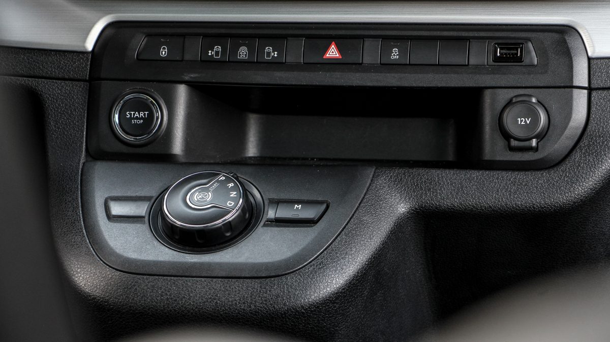 TOYOTA PROACE