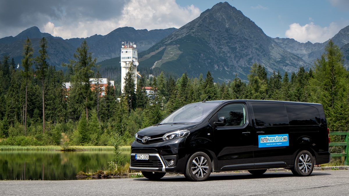 TOYOTA PROACE