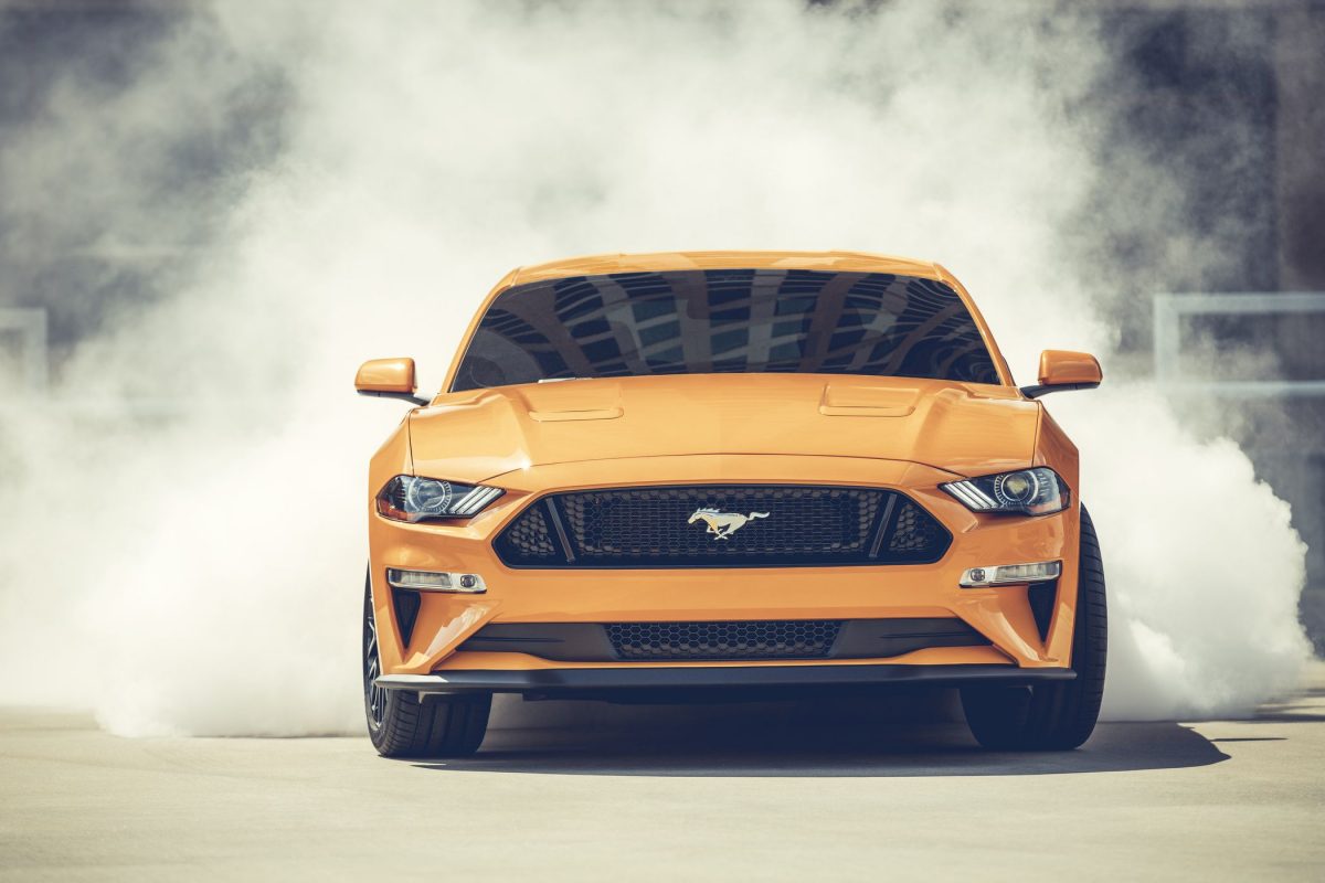 FORD MUSTANG