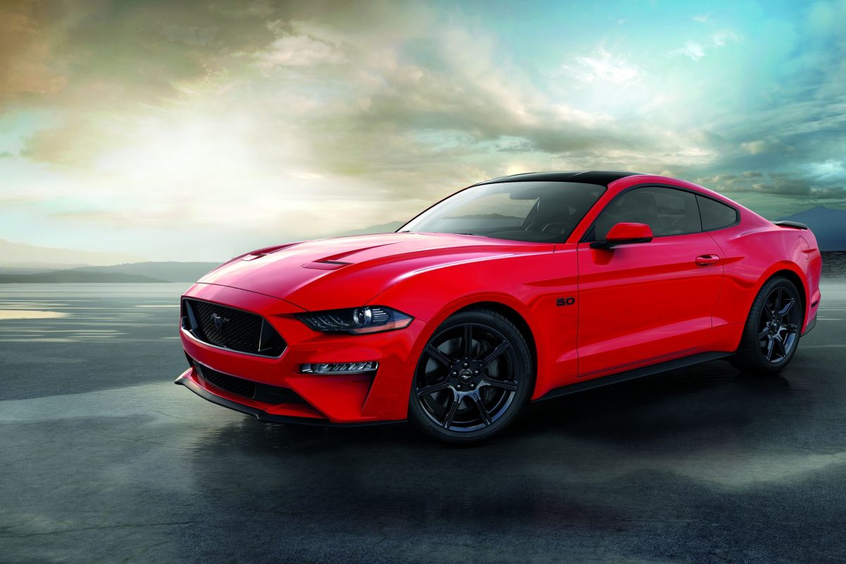 FORD MUSTANG