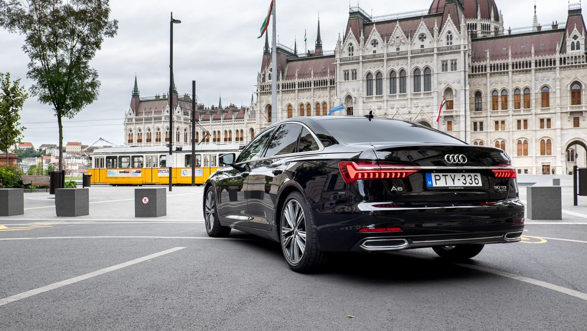 AUDI A6