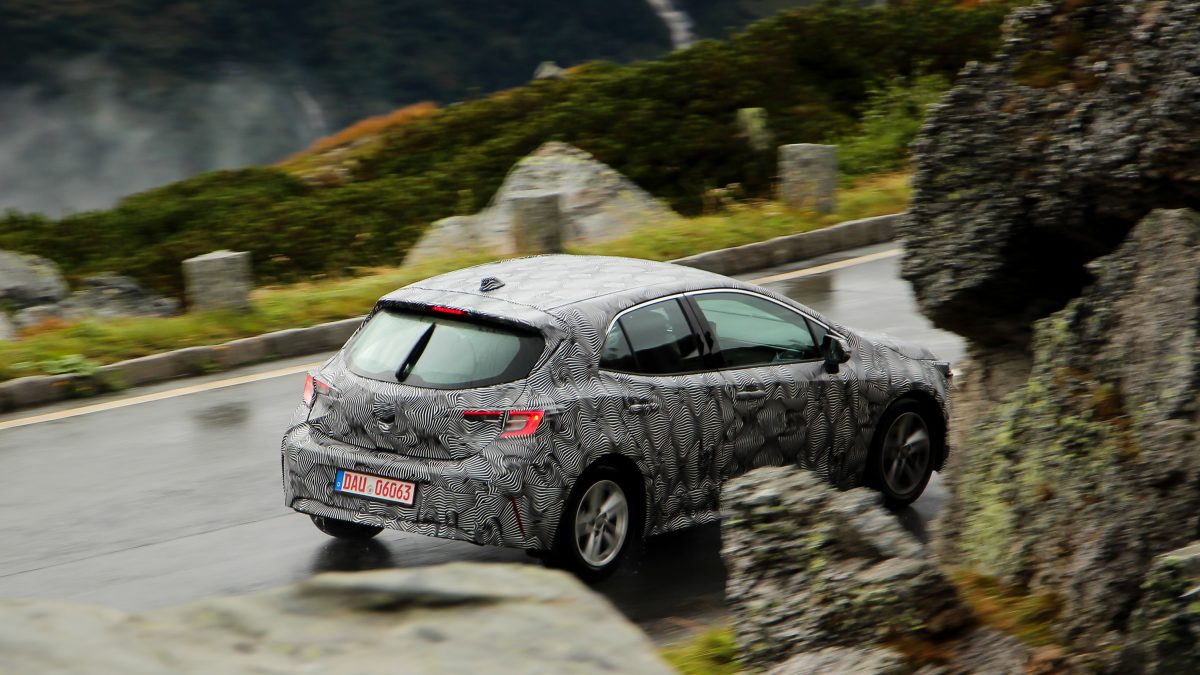 TOYOTA COROLLA