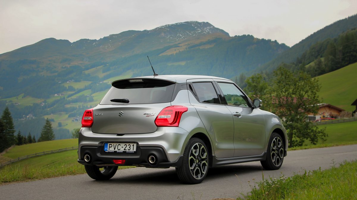 SUZUKI SWIFT