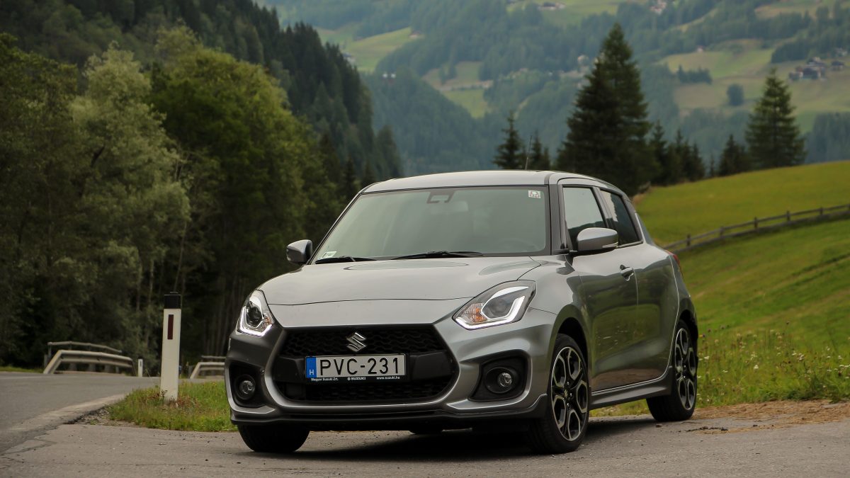 SUZUKI SWIFT