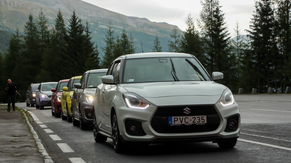 SUZUKI SWIFT