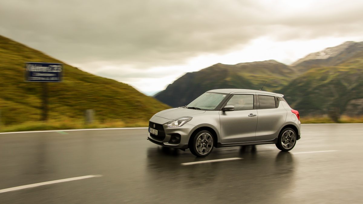 SUZUKI SWIFT