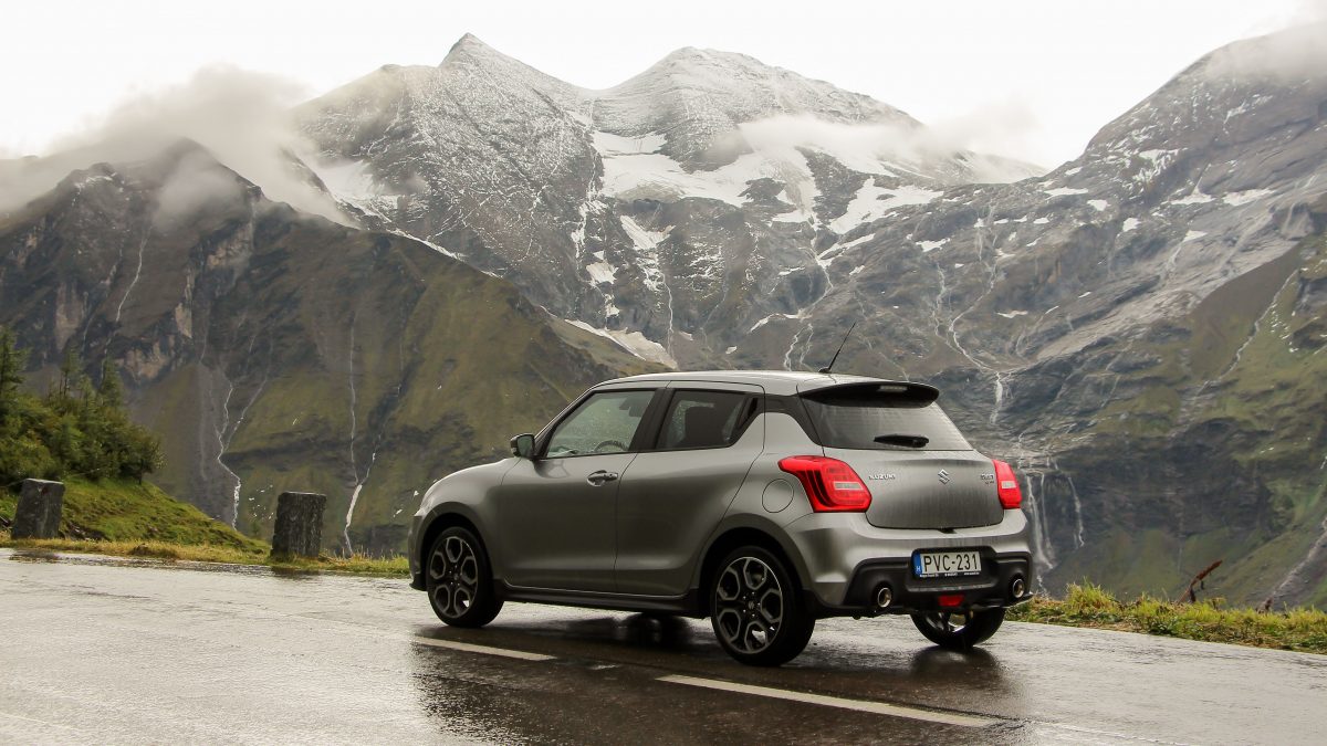 SUZUKI SWIFT