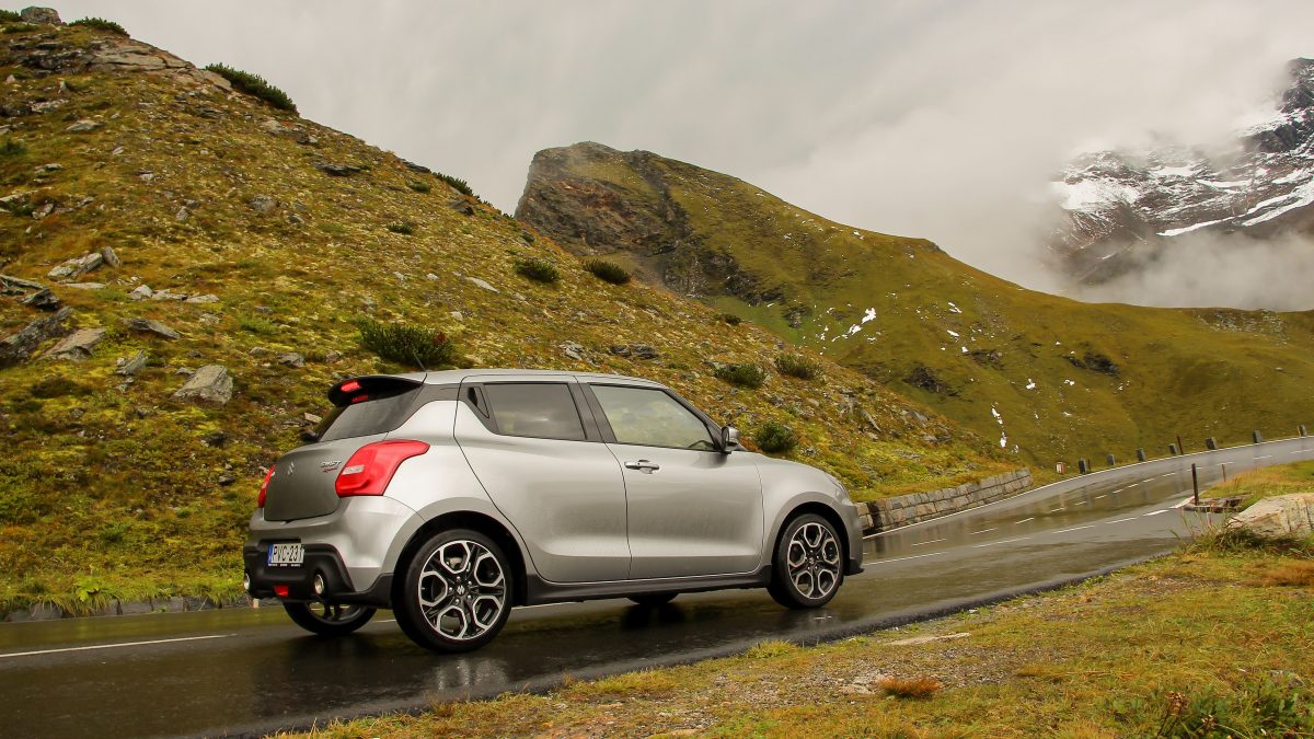 SUZUKI SWIFT