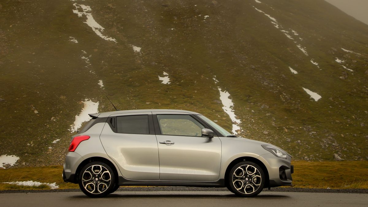 SUZUKI SWIFT