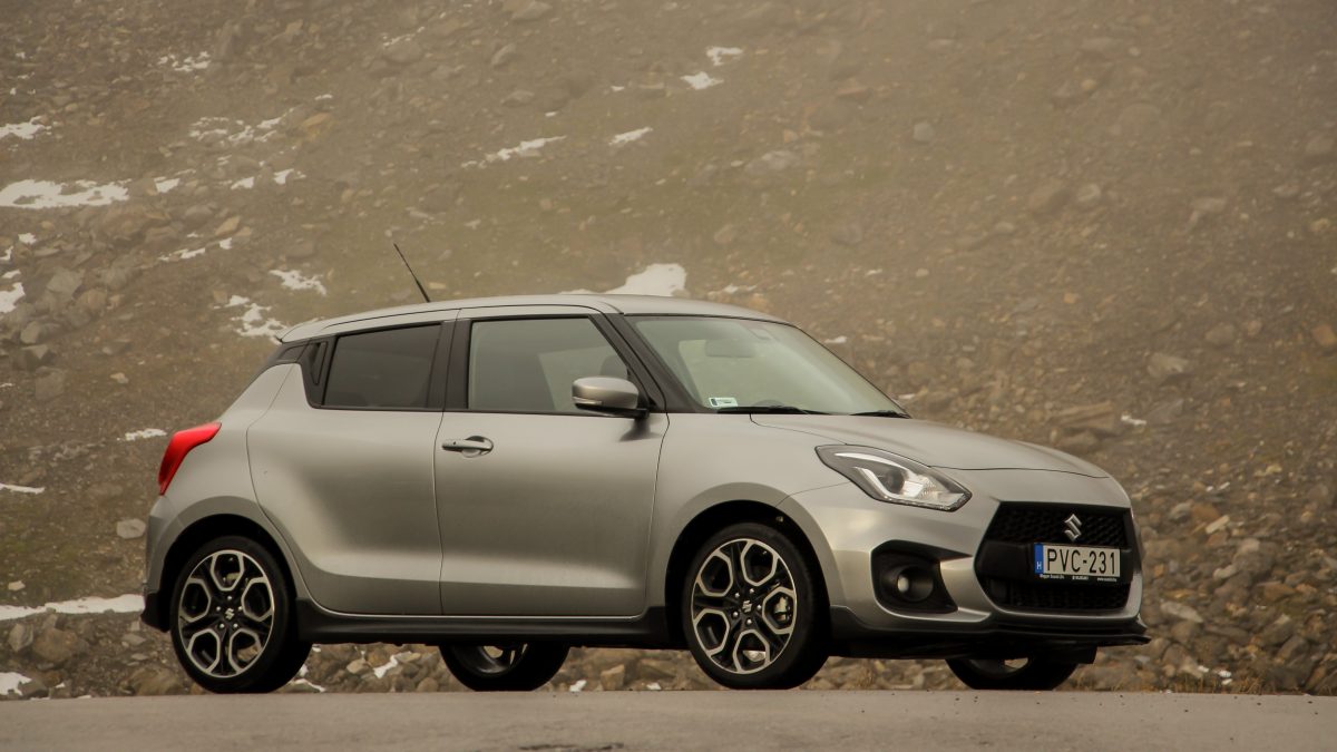 SUZUKI SWIFT