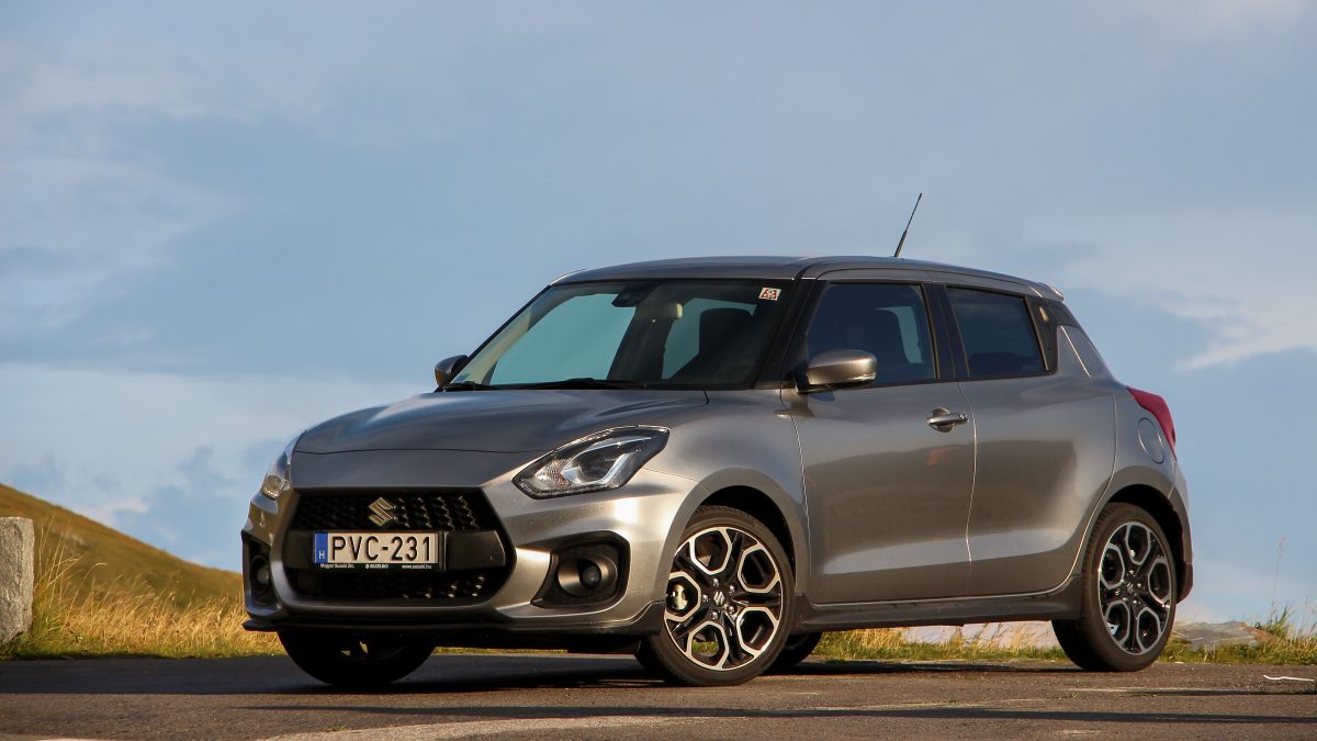 SUZUKI SWIFT