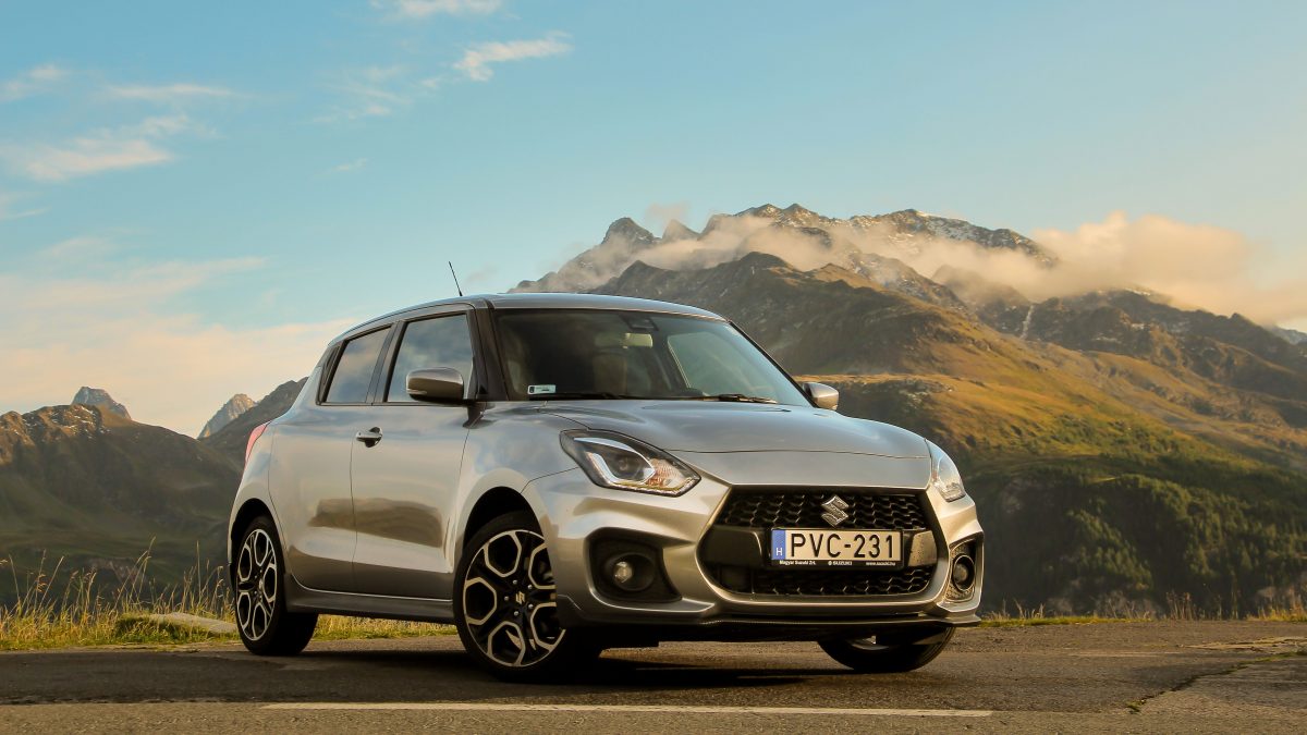 SUZUKI SWIFT