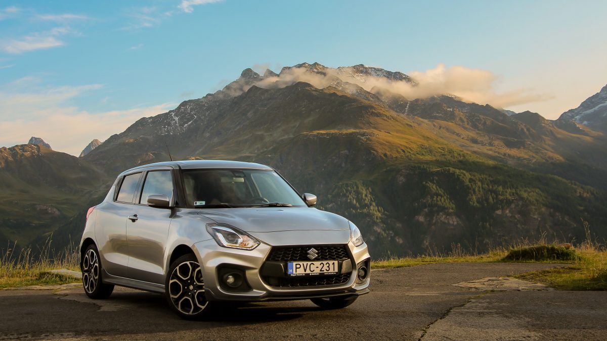 SUZUKI SWIFT