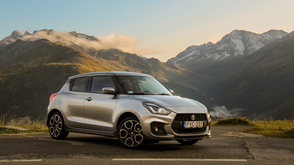SUZUKI SWIFT