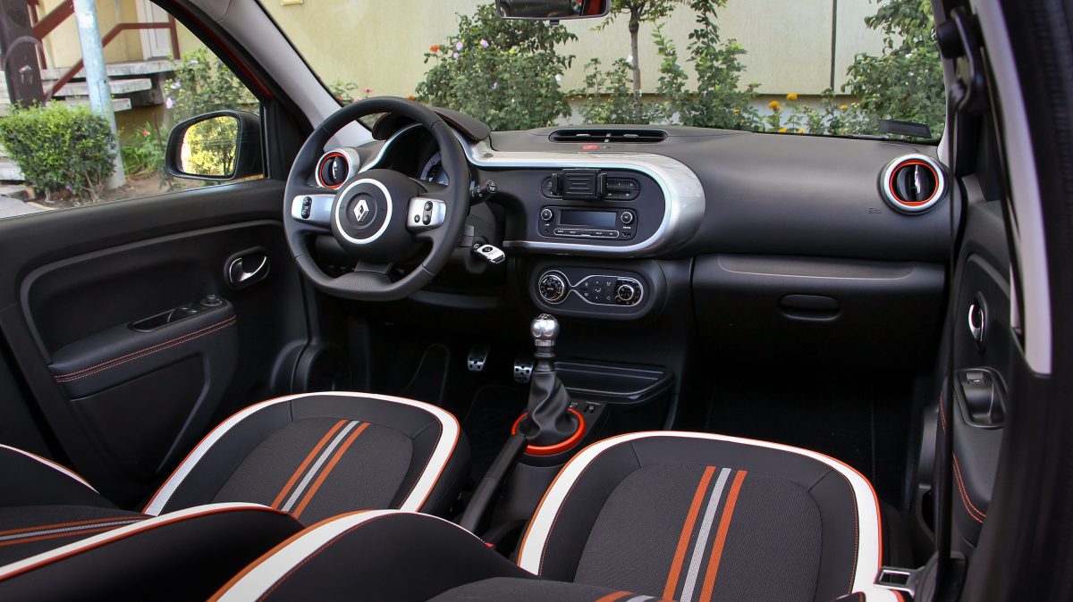 RENAULT TWINGO