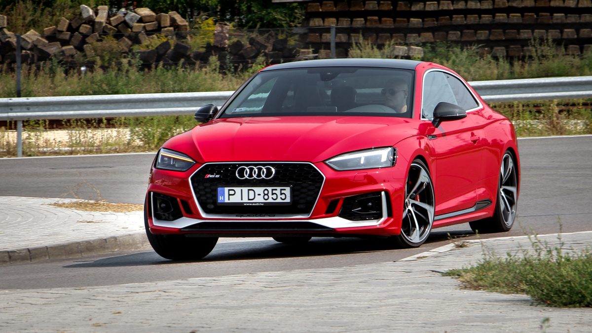 AUDI RS5