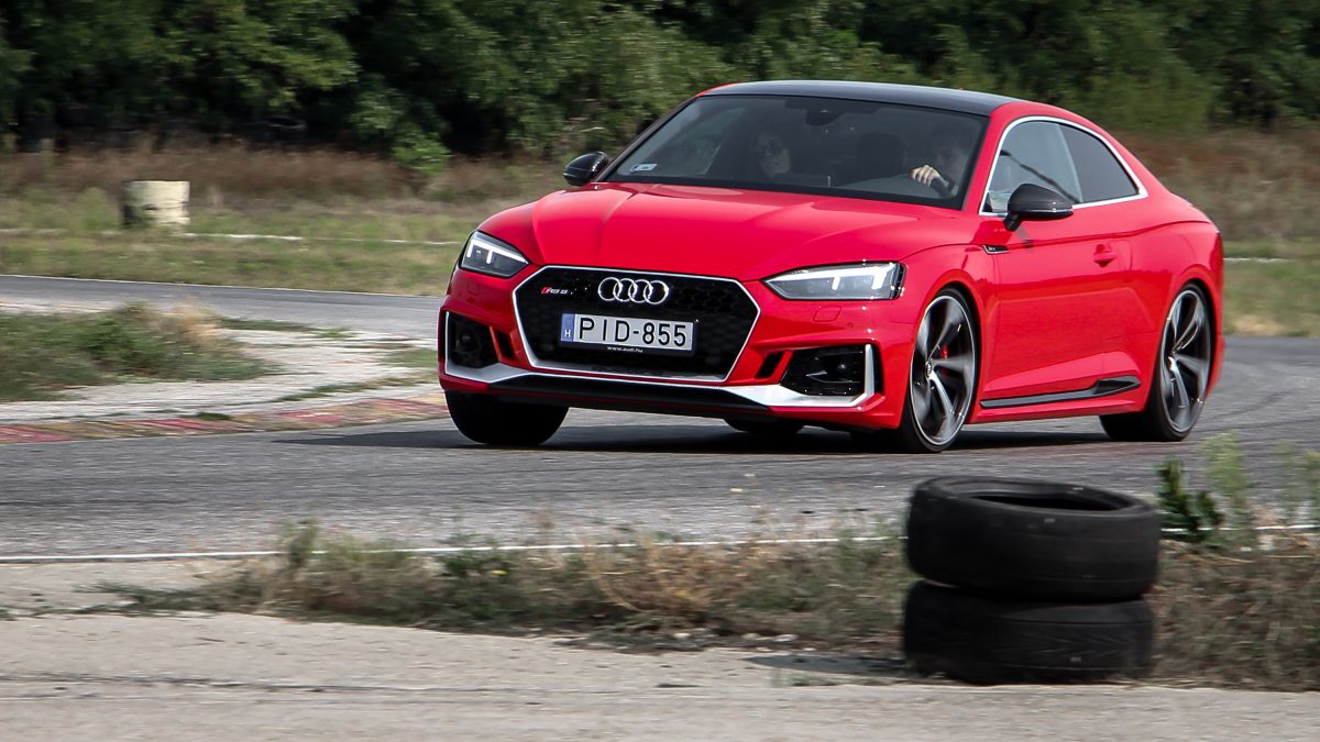 AUDI RS5