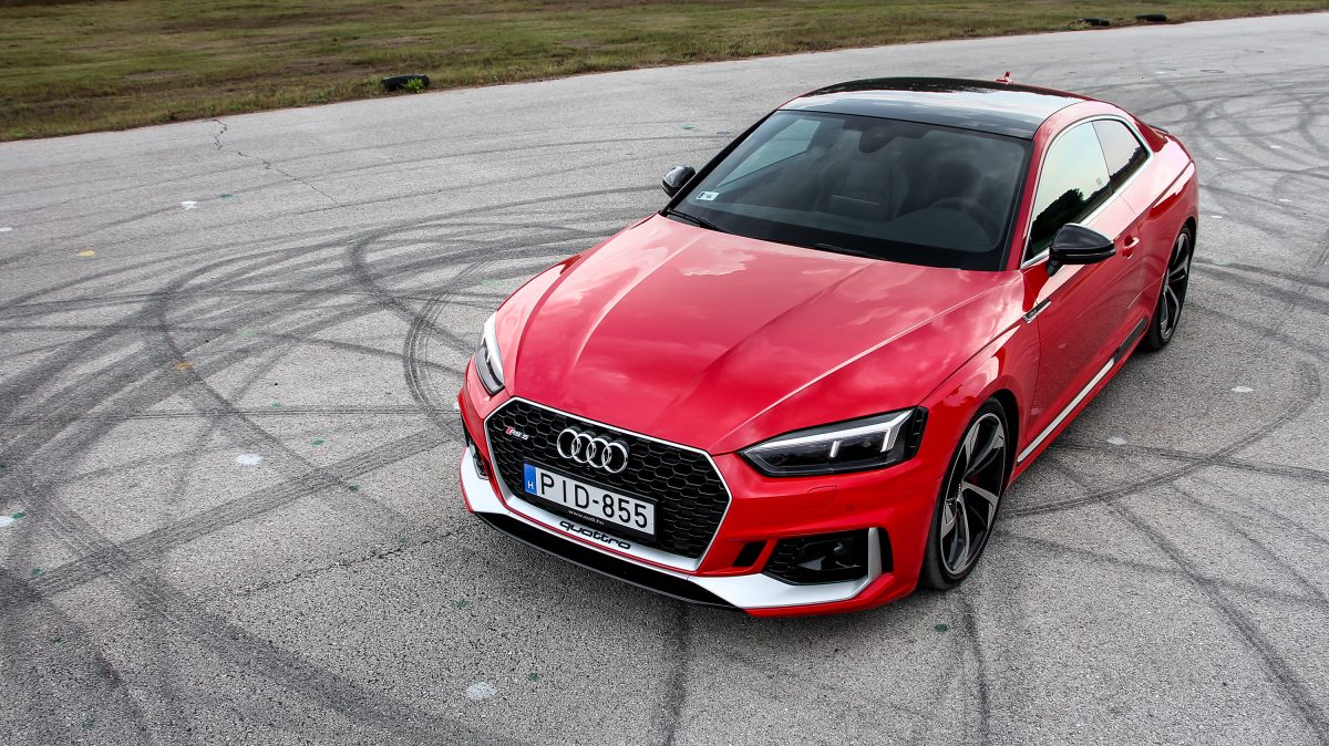 AUDI RS5