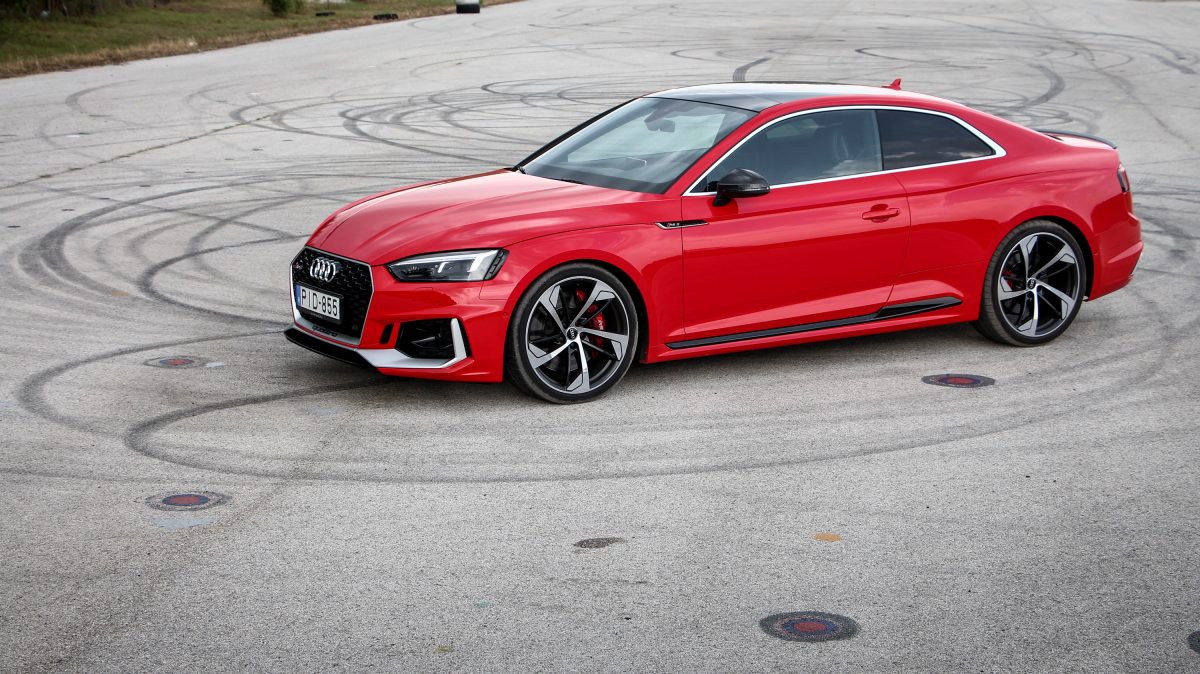 AUDI RS5