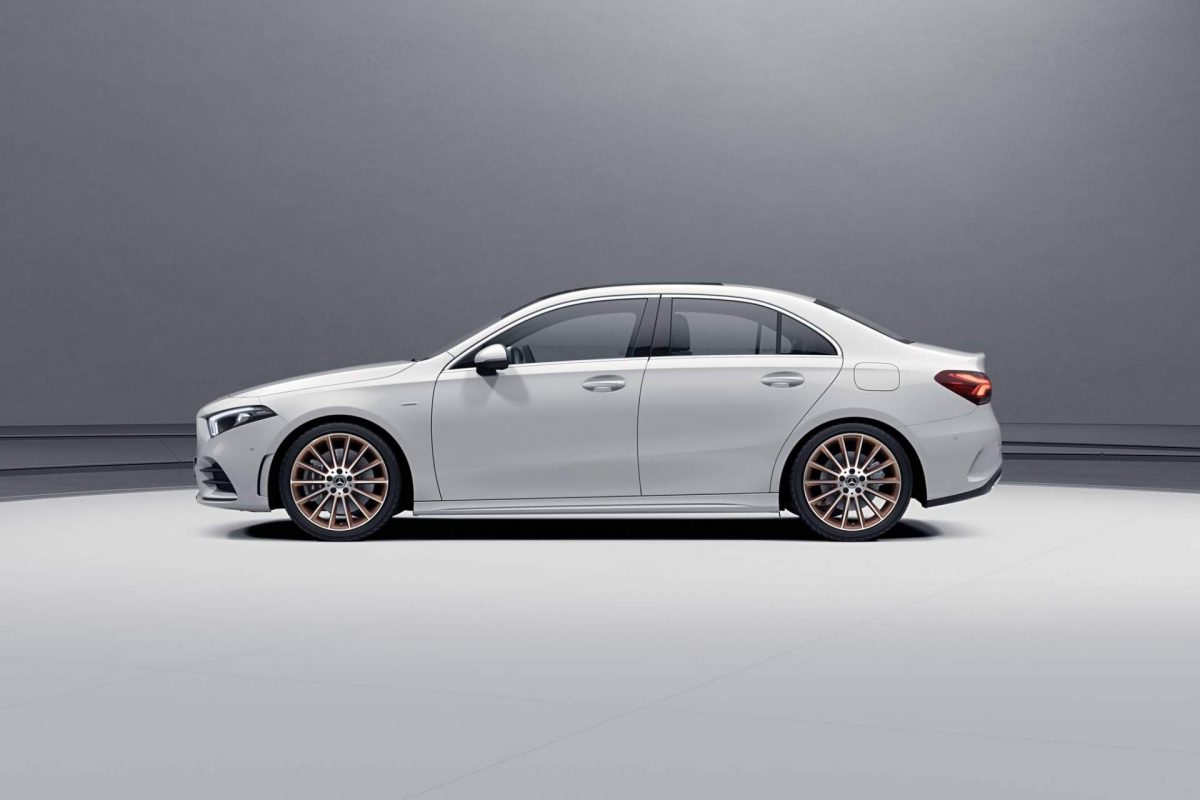 MERCEDES-BENZ