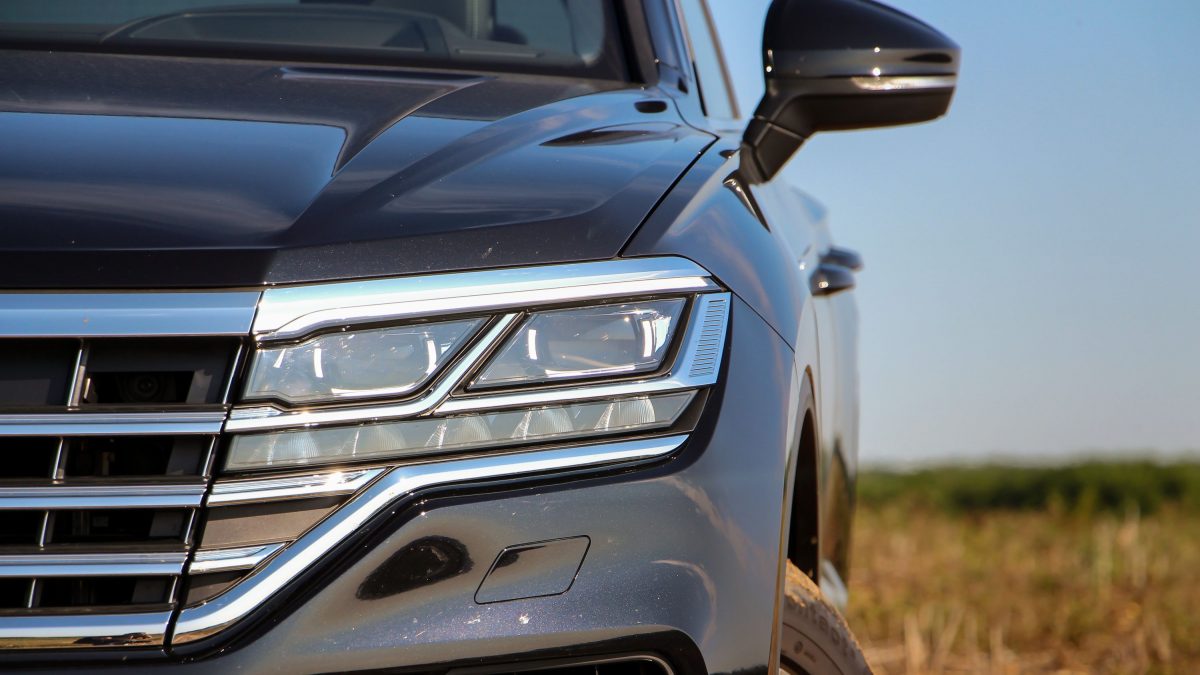 VOLKSWAGEN TOUAREG