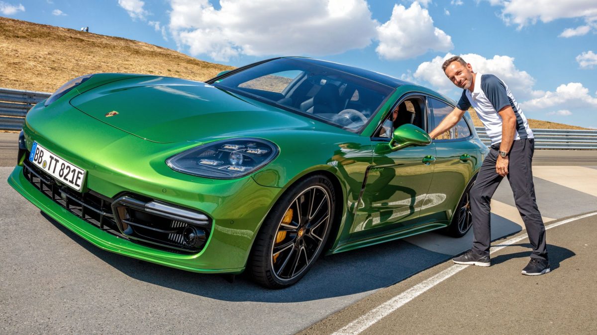 PORSCHE