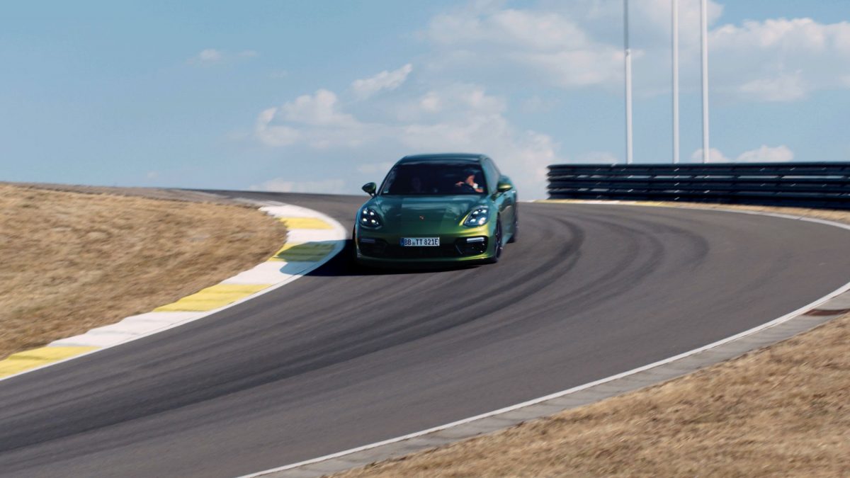 PORSCHE