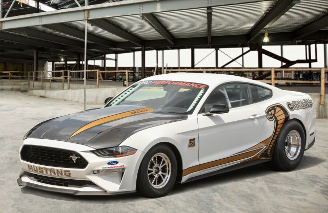 Izmos kígyó - 50 éves a Mustang Cobra Jet