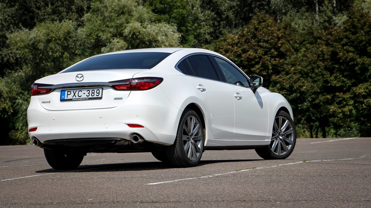 MAZDA 6