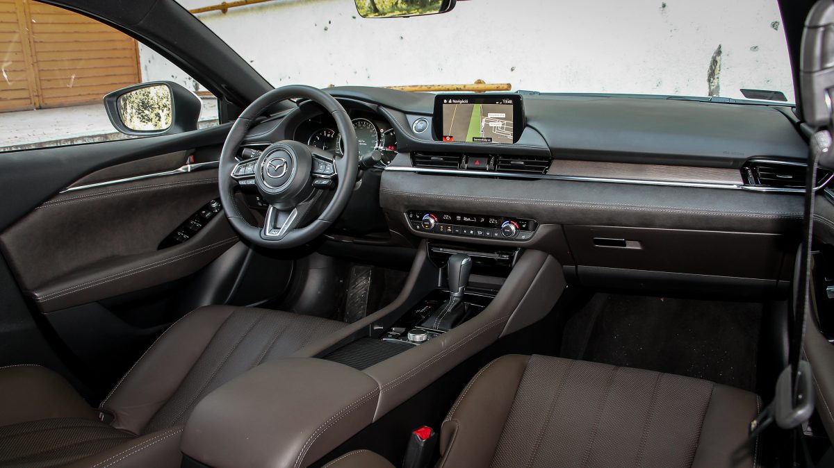 MAZDA 6
