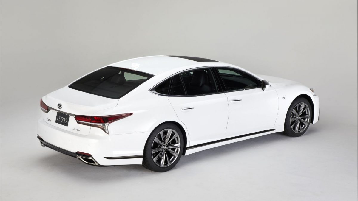 LEXUS LS