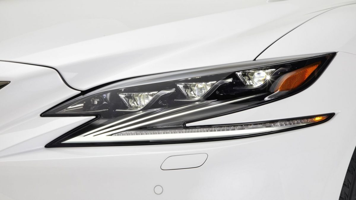 LEXUS LS