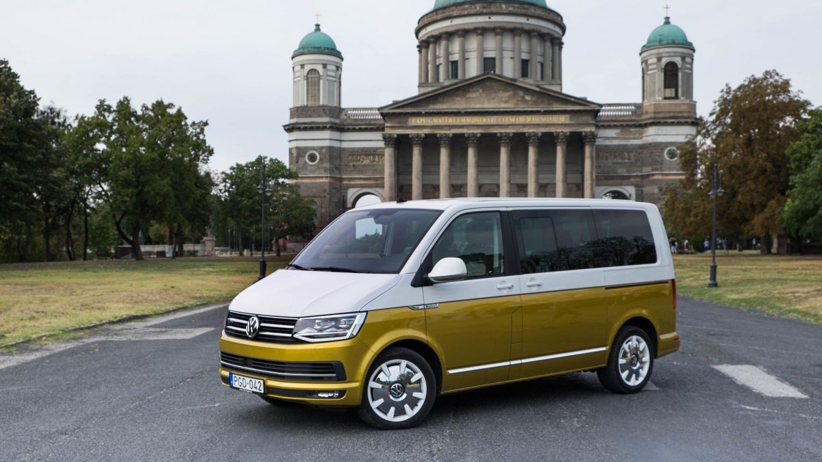 VOLKSWAGEN MULTIVAN