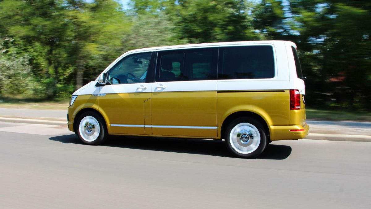 VOLKSWAGEN MULTIVAN