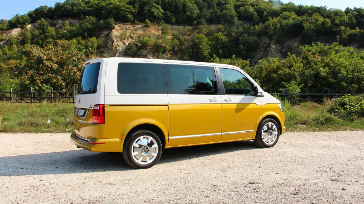 VOLKSWAGEN MULTIVAN