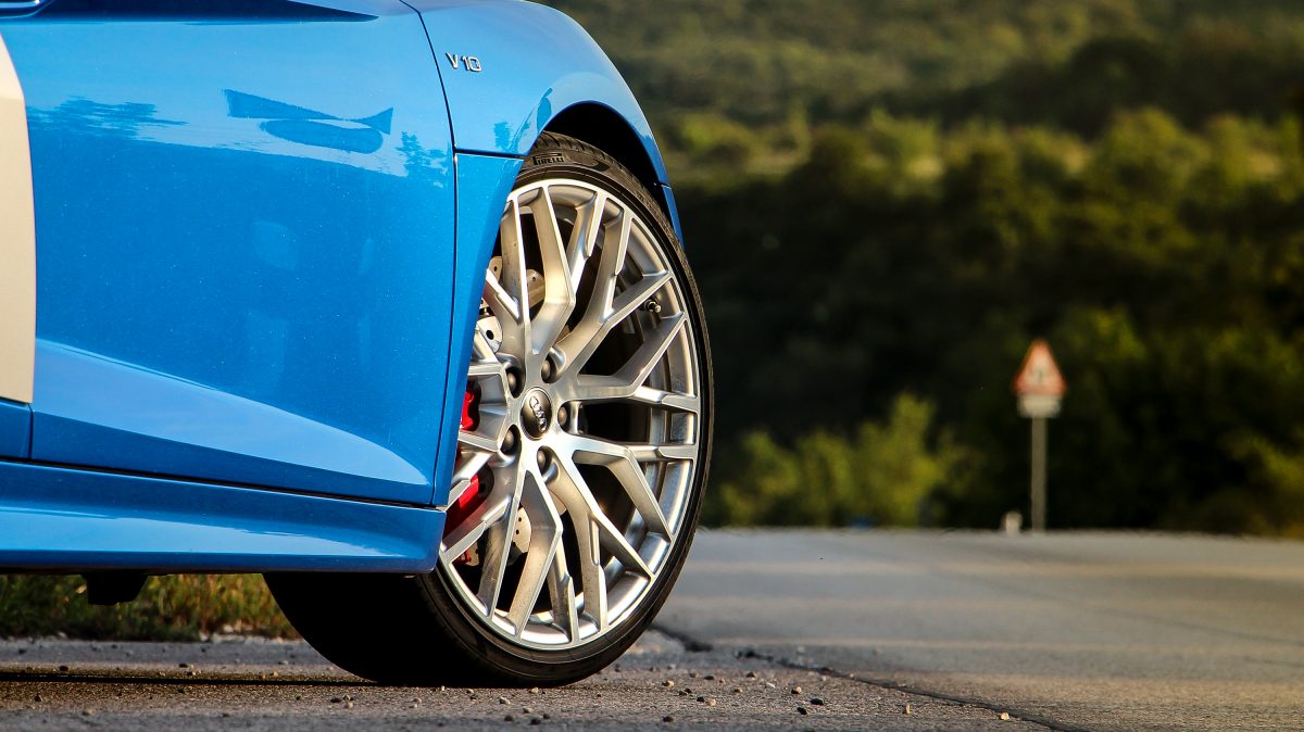 AUDI R8