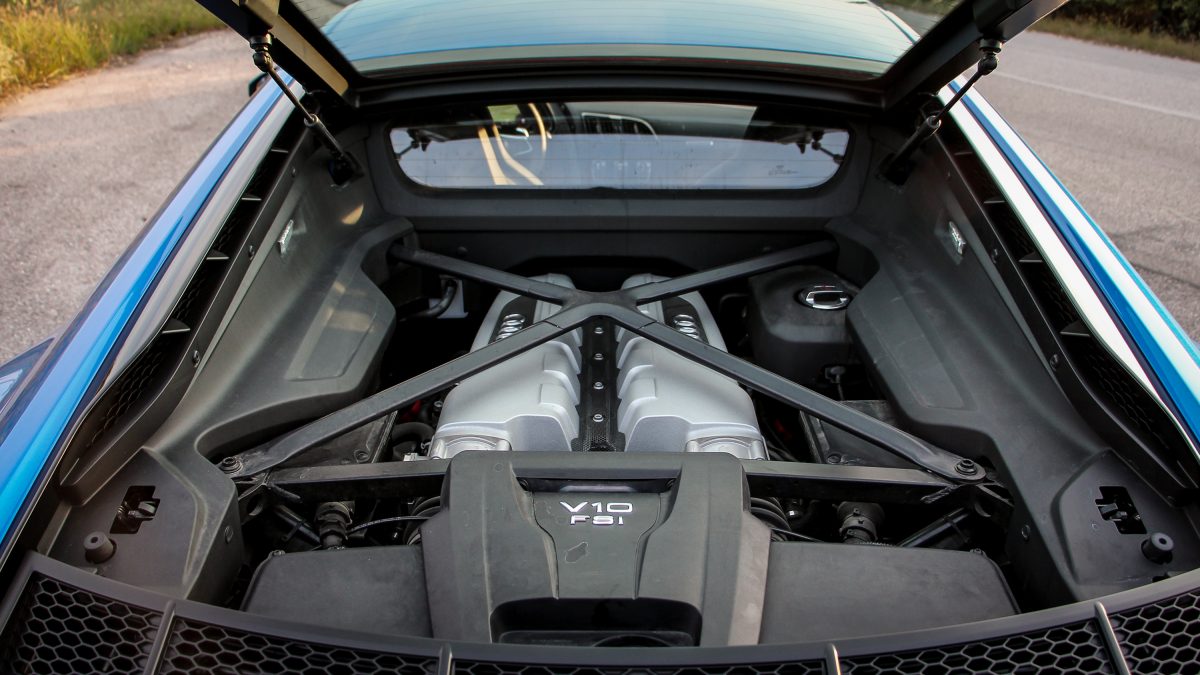AUDI R8